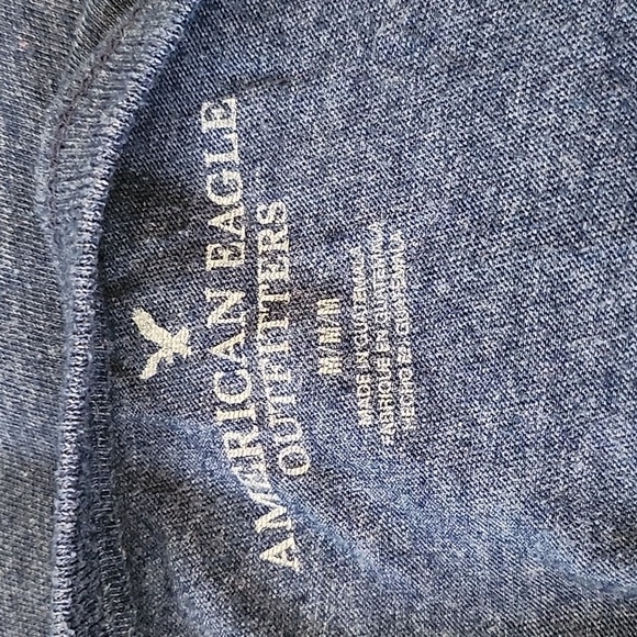 American Eagle navy blue short sleeve tee with multicolored graphics - Picture 11 of 12